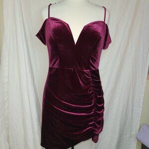 #161 City Studio Size Large Mini burgundy velvet mini formal prom dress